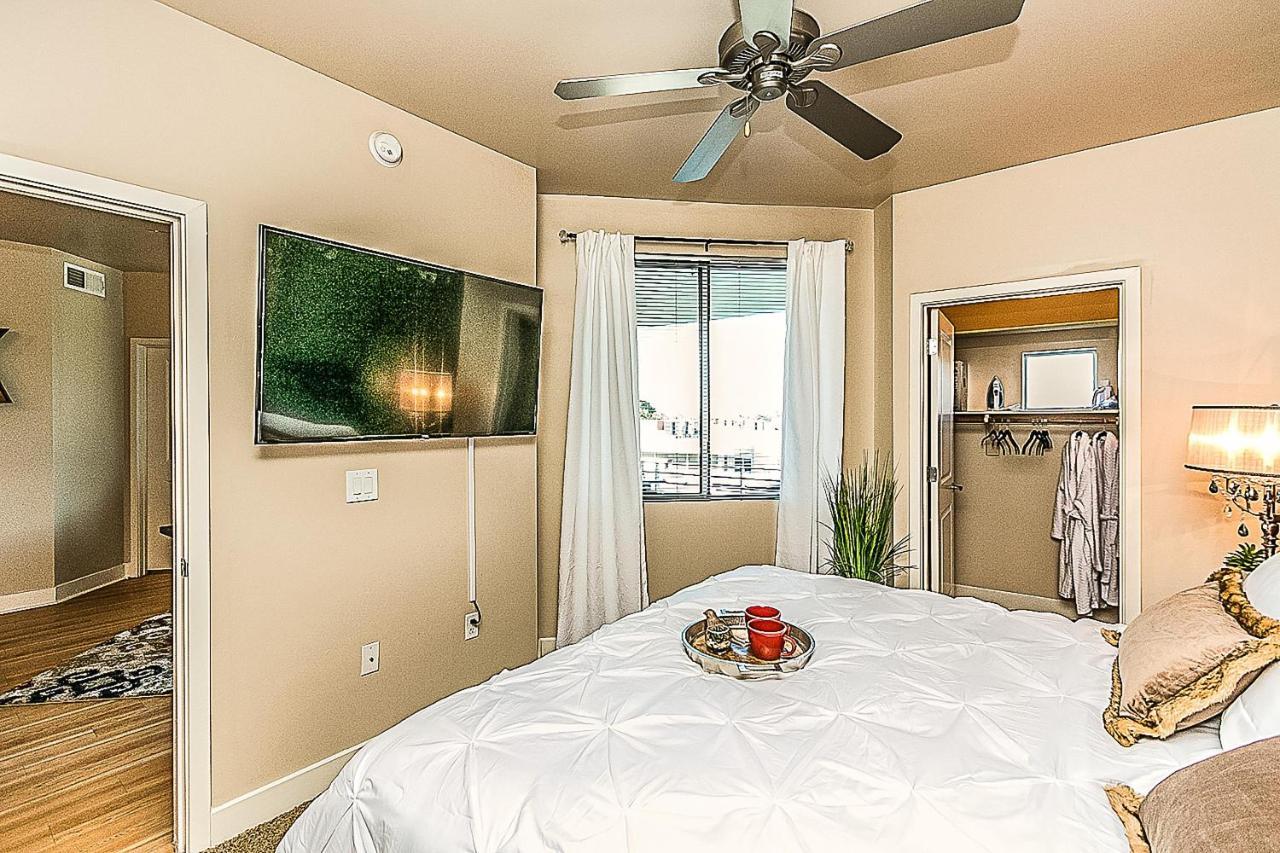 Shopping & Dining 1 Mile - 24 Hour Pool With Parking - 4036 Villa Phoenix Buitenkant foto