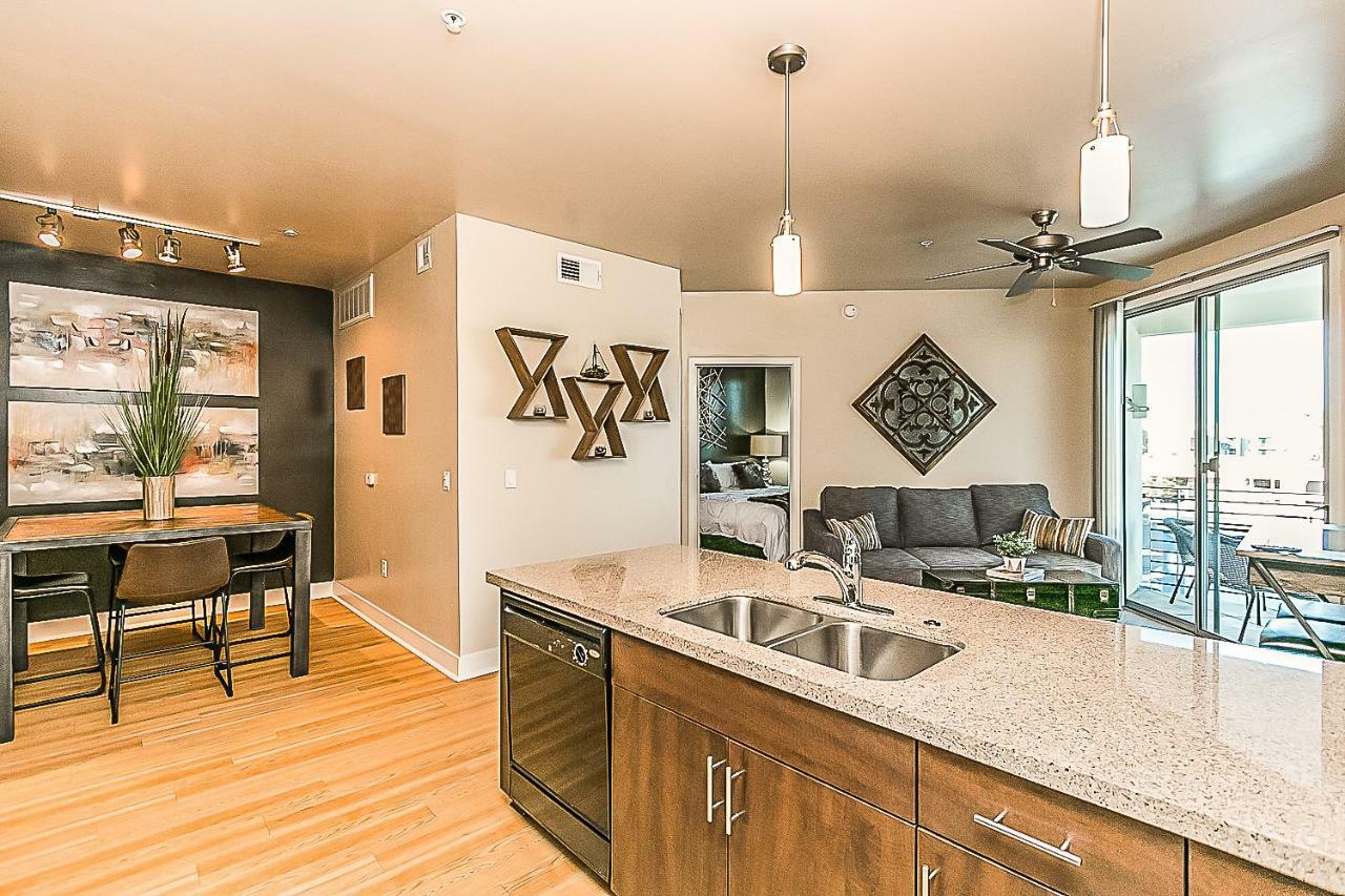 Shopping & Dining 1 Mile - 24 Hour Pool With Parking - 4036 Villa Phoenix Buitenkant foto