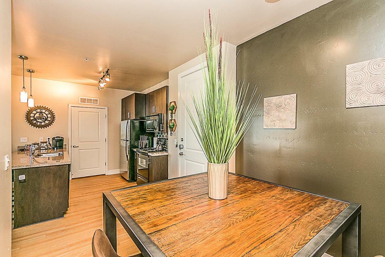 Shopping & Dining 1 Mile - 24 Hour Pool With Parking - 4036 Villa Phoenix Buitenkant foto